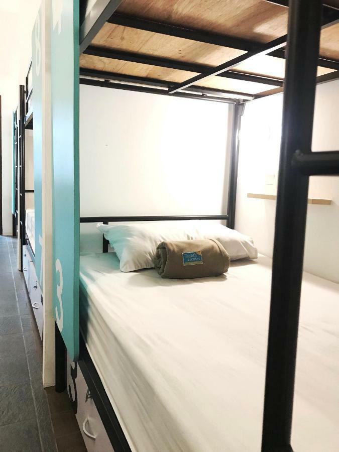 Teduh Hostel Kota Tua Dżakarta Zewnętrze zdjęcie